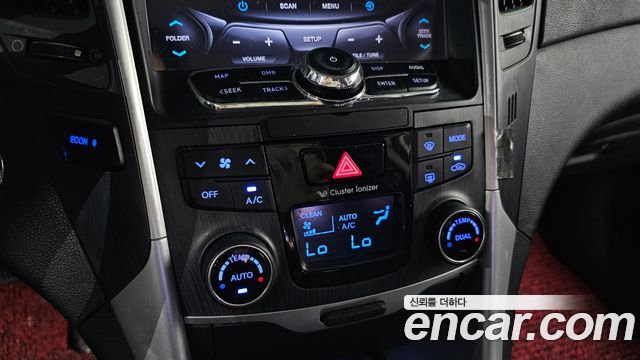 Hyundai Sonata Hybrid 2.0 Smart 2014 — фото 17