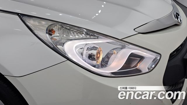 Hyundai Sonata Hybrid 2.0 Smart 2014 — фото 22