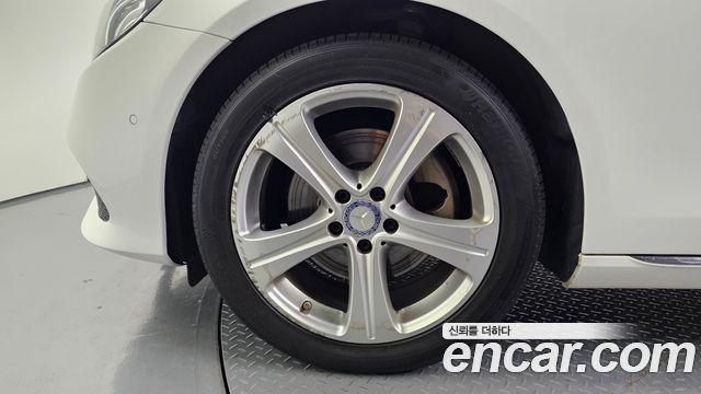 Mercedes-Benz E-Class (W213) E200 Avantgarde 2017 — фото 5