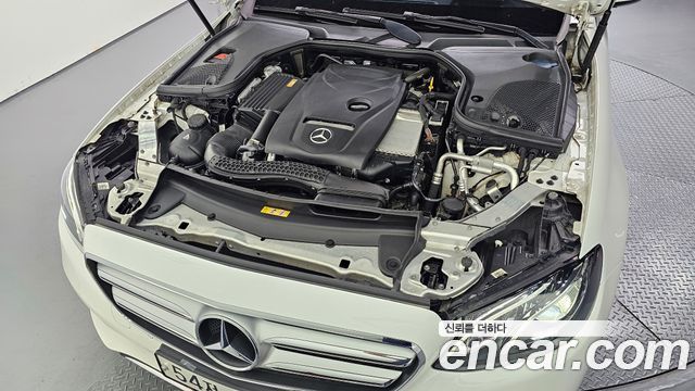 Mercedes-Benz E-Class (W213) E200 Avantgarde 2017 — фото 6