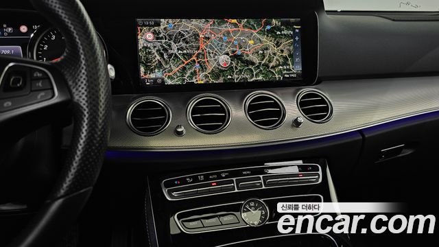 Mercedes-Benz E-Class (W213) E200 Avantgarde 2017 — фото 15
