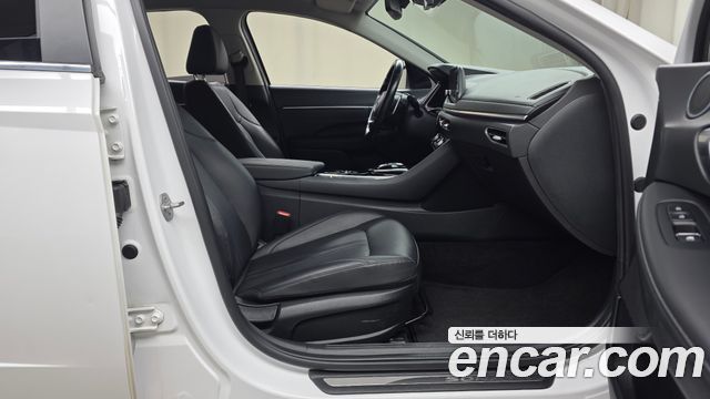 Hyundai Sonata (DN8) 2.0 LPG(rental car) Premium 2023 — фото 11