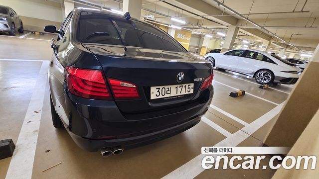 BMW 5 Series (F10) 528i 2011 — фото 2