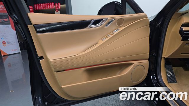 Genesis G80 (RG3) Gasoline 2.5 Turbo AWD 2025 — фото 24