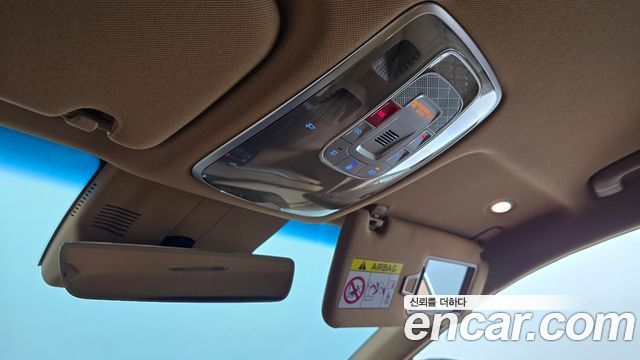 Genesis G80 (RG3) Gasoline 2.5 Turbo AWD 2025 — фото 32