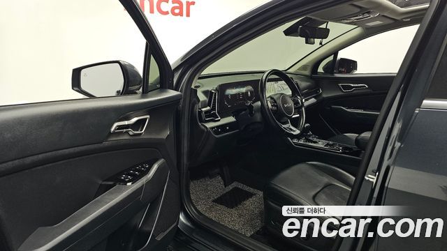 Kia Sportage (V) Gasoline 1.6 Turbo 2WD Prestige 2023 — фото 10