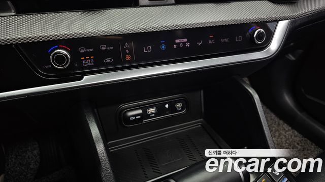 Kia Sportage (V) Gasoline 1.6 Turbo 2WD Prestige 2023 — фото 27