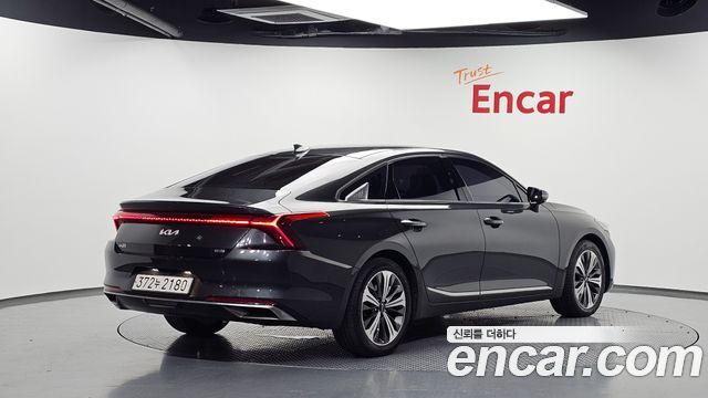 Kia K8 Hybrid Signature 2022 — фото 2