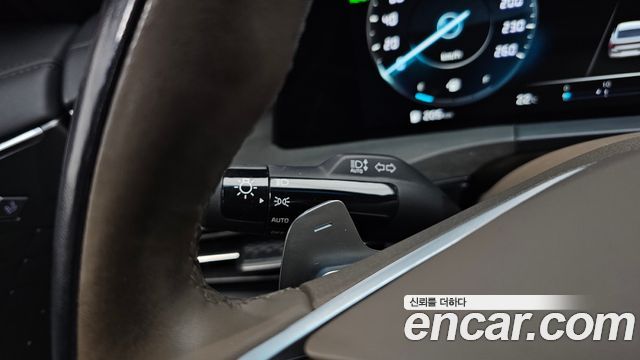 Kia K8 Hybrid Signature 2022 — фото 31