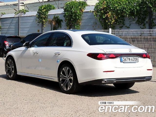 Mercedes-Benz E-Class (W214) E220d 4MATIC Exclusive 2026 — фото 3