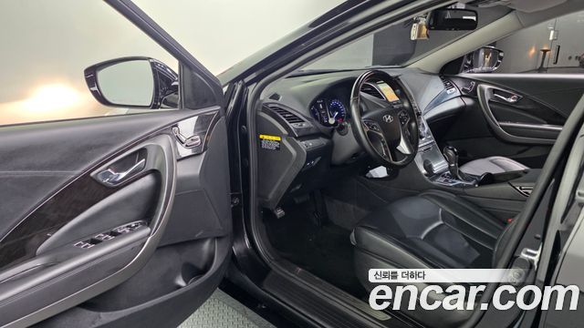 Hyundai Grandeur (HG) HG220 Diesel Modern 2016 — фото 10