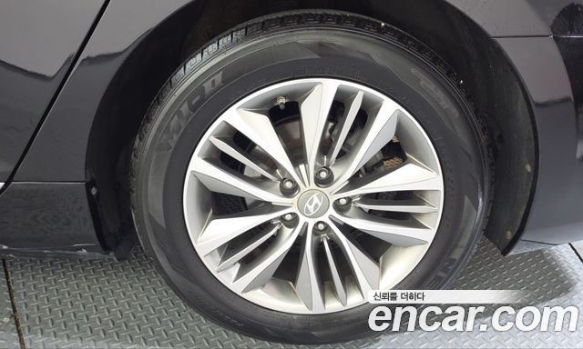 Hyundai Grandeur (HG) HG220 Diesel Modern 2016 — фото 21