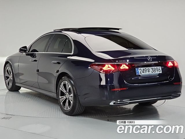 Mercedes-Benz E-Class (W214) E200 Avantgarde 2024 — фото 3
