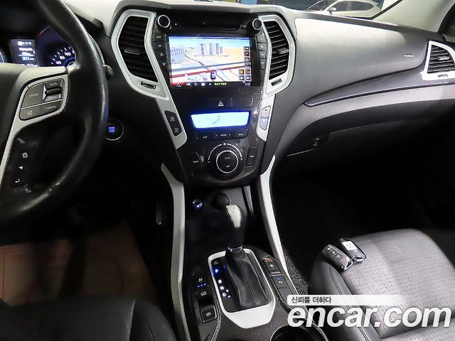 Hyundai Santa Fe (DM) Diesel(e-VGT) 2.0 2WD Exclusive 2015 — фото 16