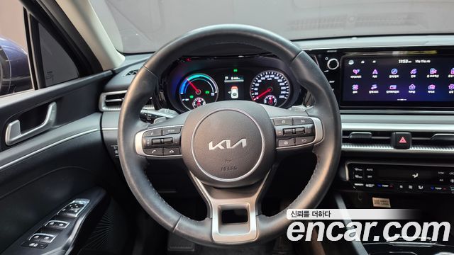 Kia K5 Hybrid (III) Prestige 2023 — фото 13