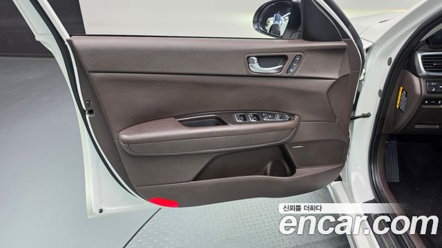 Kia K5 (II) 2.0 Intelligent 2019 — фото 24