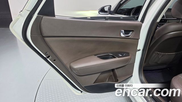 Kia K5 (II) 2.0 Intelligent 2019 — фото 25
