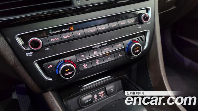 Kia K5 (II) 2.0 Intelligent 2019 — фото 31