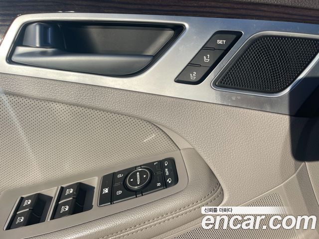 Genesis G80 3.3 GDI AWD Luxury 2017 — фото 17