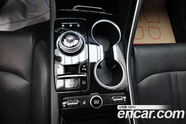 Kia K5 (III) 2.0 Prestige 2023 — фото 9