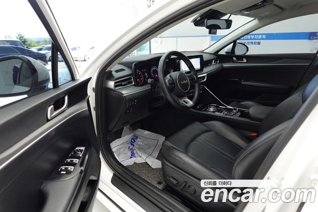 Kia K5 (III) 2.0 Prestige 2023 — фото 10