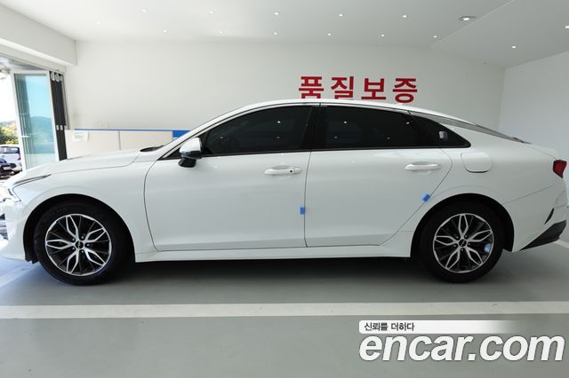Kia K5 (III) 2.0 Prestige 2023 — фото 24
