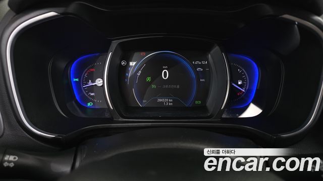 Renault Korea QM6 Diesel 2WD RE Signature 2017 — фото 8
