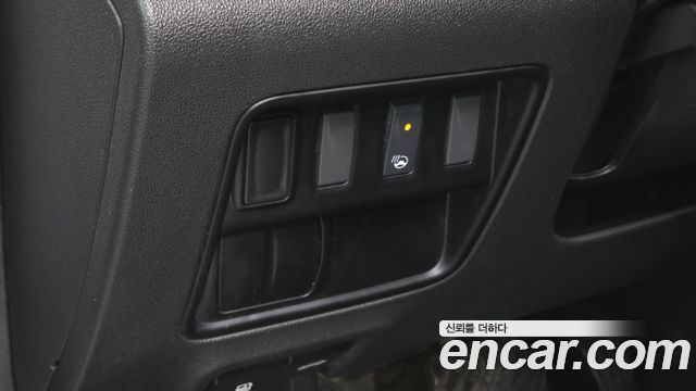 Renault Korea QM6 Diesel 2WD RE Signature 2017 — фото 15