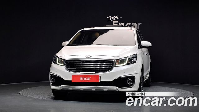 Kia Carnival 7-seater Limousine President 2018 — фото 3