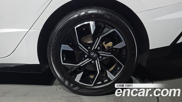 Hyundai Sonata The Edge (DN8) 2.0 LPG(Rent) Business 2 2024 — фото 21