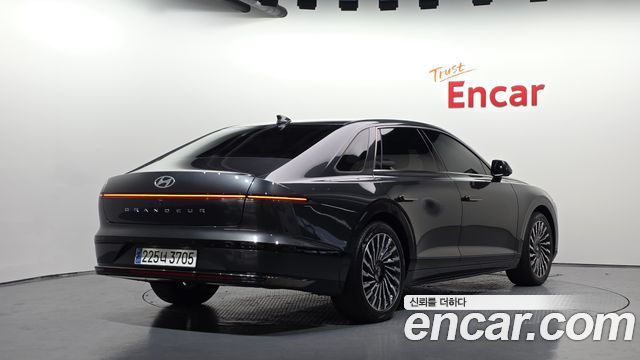 Hyundai Grandeur Hybrid (GN7) Calligraphy 2023 — фото 2