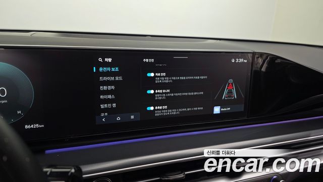 Hyundai Grandeur Hybrid (GN7) Calligraphy 2023 — фото 15