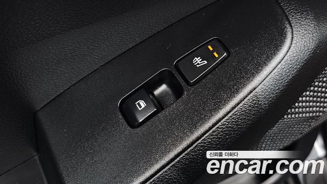 Kia Seltos Gasoline 2.0 2WD Signature 2023 — фото 19