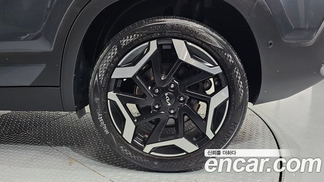 Kia Seltos Gasoline 2.0 2WD Signature 2023 — фото 21