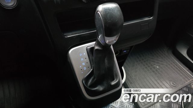 Hyundai Staria Tourer 11-Seater Modern 2022 — фото 9