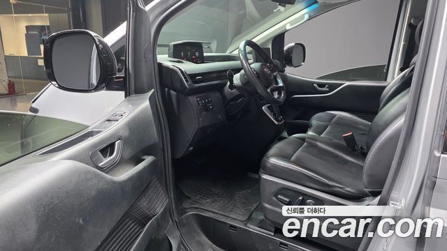 Hyundai Staria Tourer 11-Seater Modern 2022 — фото 10