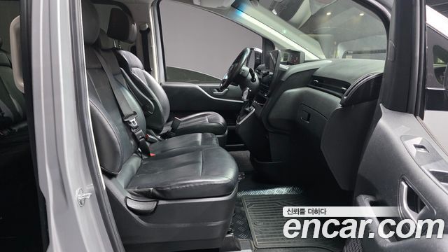 Hyundai Staria Tourer 11-Seater Modern 2022 — фото 11