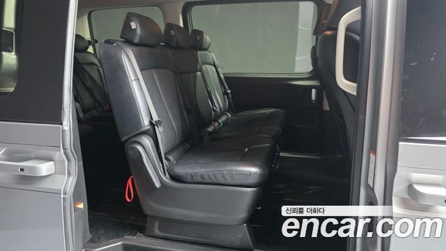 Hyundai Staria Tourer 11-Seater Modern 2022 — фото 12
