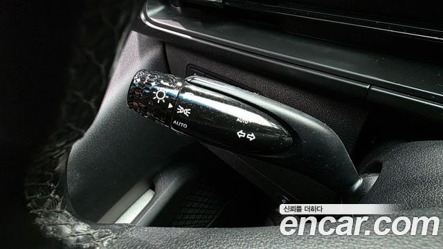 Hyundai Staria Tourer 11-Seater Modern 2022 — фото 17