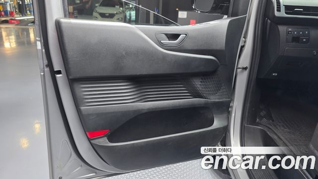 Hyundai Staria Tourer 11-Seater Modern 2022 — фото 25