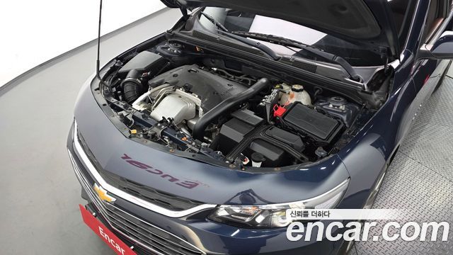Chevrolet Malibu 2.0 Turbo LTZ Premium 2017 — фото 6