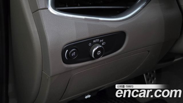 Chevrolet Malibu 2.0 Turbo LTZ Premium 2017 — фото 15