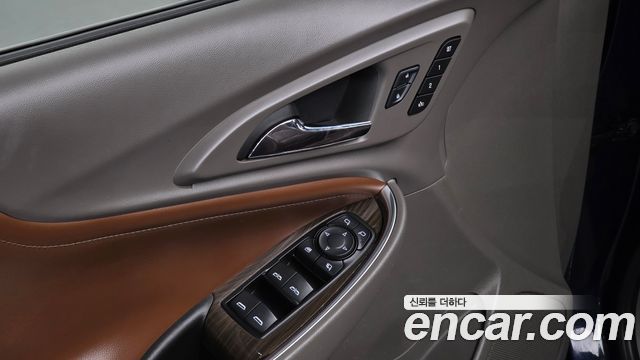 Chevrolet Malibu 2.0 Turbo LTZ Premium 2017 — фото 16