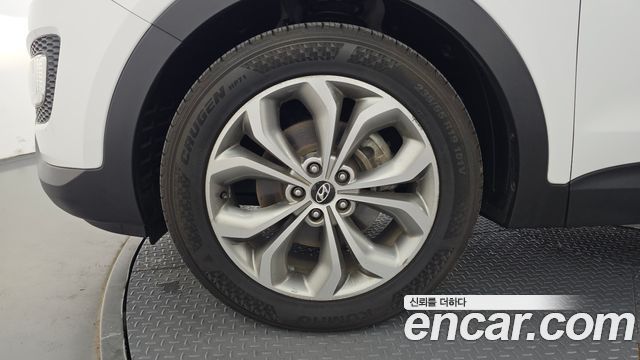 Hyundai Santa Fe (DM) Diesel(e-VGT) 2.2 2WD Premium 2013 — фото 5