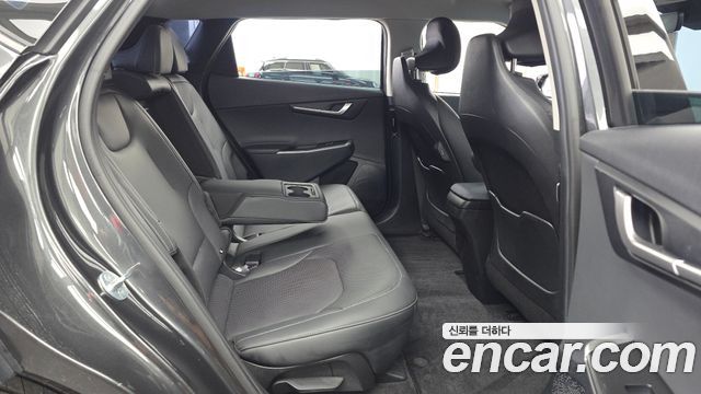 Kia EV6 Long Range Air 2023 — фото 12