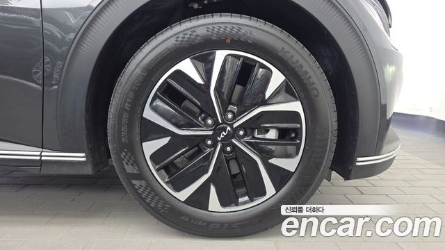 Kia EV6 Long Range Air 2023 — фото 21
