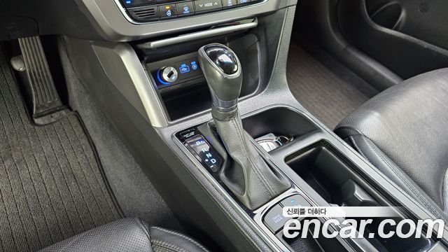 Hyundai Sonata (LF) 2.0 Premium 2015 — фото 9