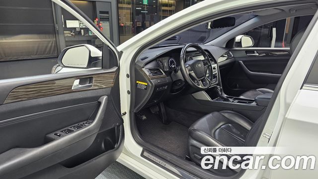 Hyundai Sonata (LF) 2.0 Premium 2015 — фото 10