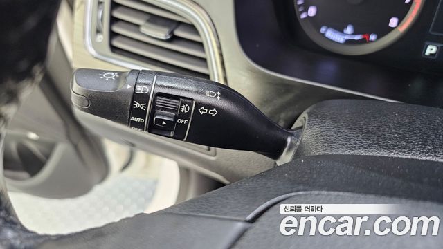 Hyundai Sonata (LF) 2.0 Premium 2015 — фото 17