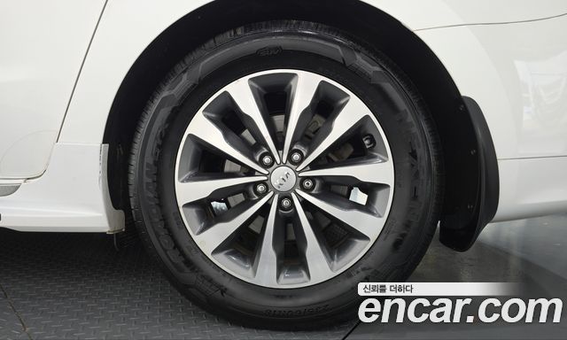 Kia Carnival 9-seater Prestige 2018 — фото 27